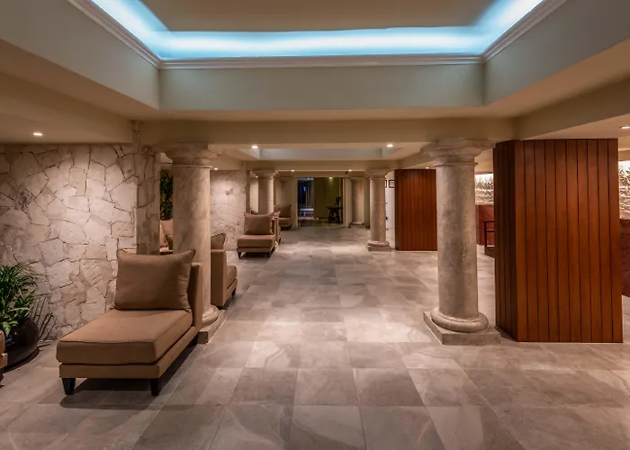 Grand Park Royal (Adults Only)